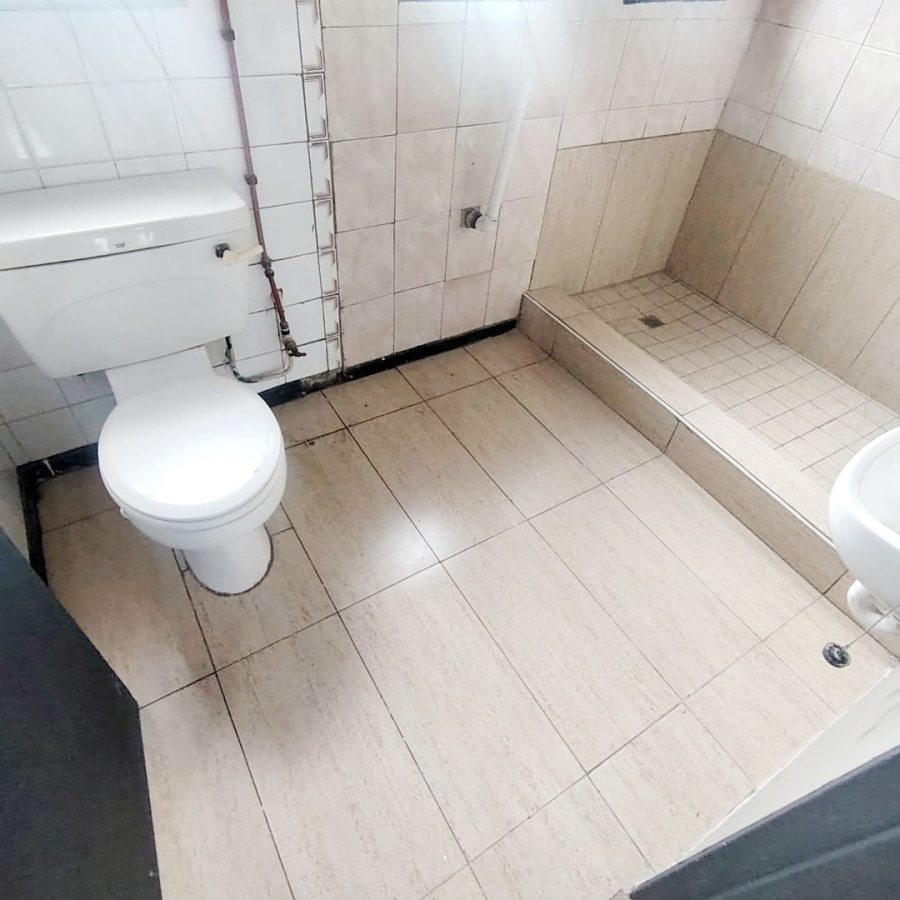 To Let 2 Bedroom Property for Rent in Amalinda Eastern Cape